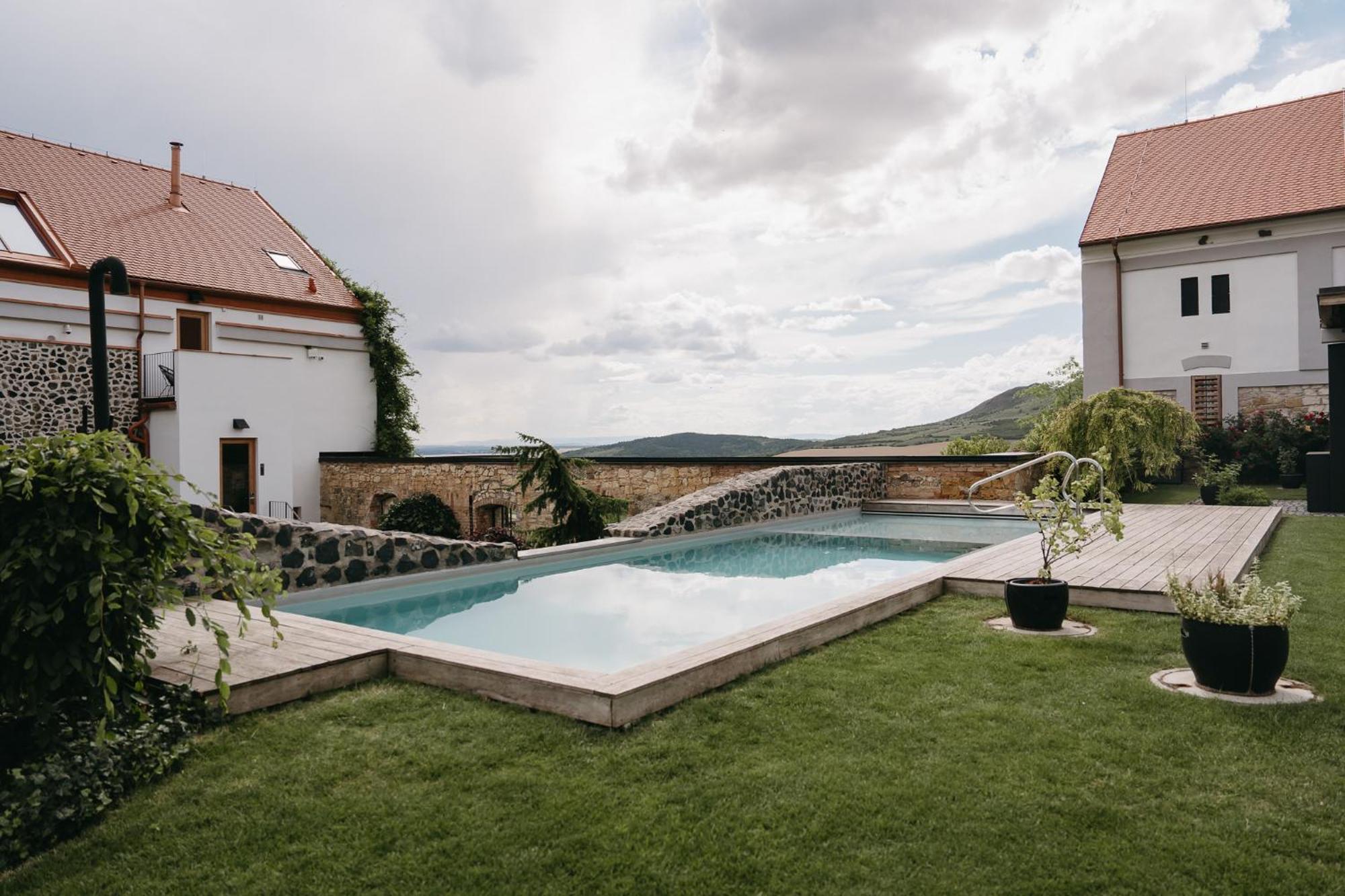 Oblik Resort Louny Bagian luar foto