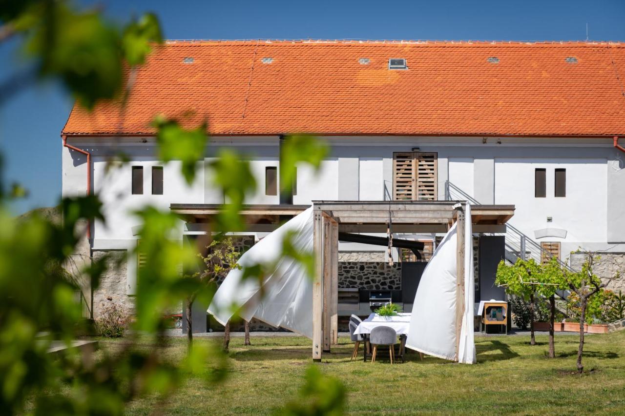 Oblik Resort Louny Bagian luar foto