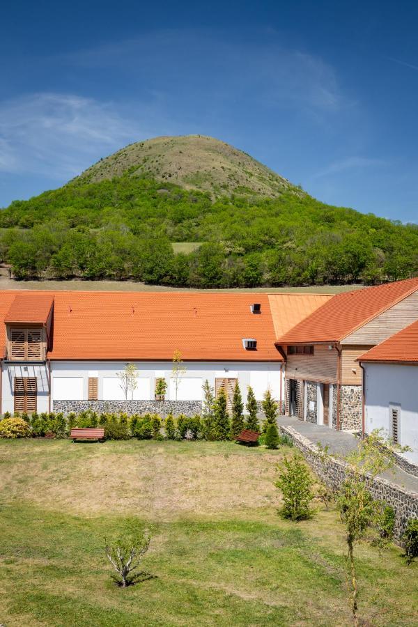 Oblik Resort Louny Bagian luar foto